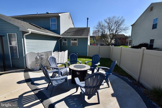 107 CRESCENT HOLLOW DR, Mantua, NJ 08051