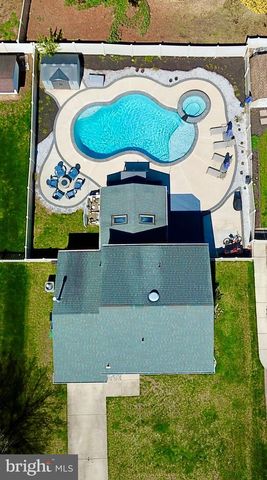 107 CRESCENT HOLLOW DR, Mantua, NJ 08051