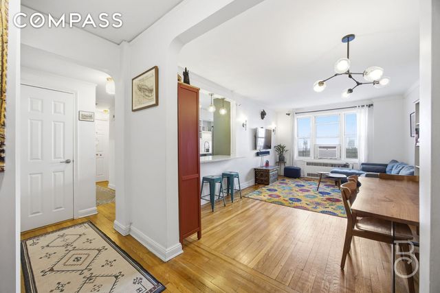 7612 35th Ave Apt 2D, New York City, NY 11372
