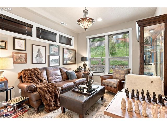 5081 G St, Washougal, WA 98671