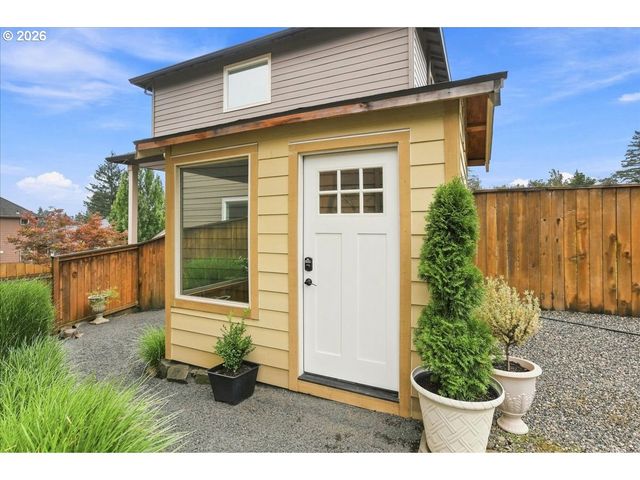 5081 G St, Washougal, WA 98671