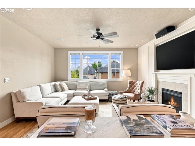 5081 G St, Washougal, WA 98671