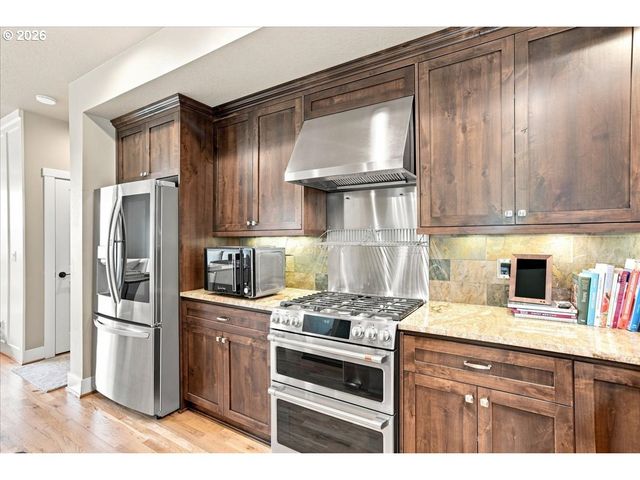 5081 G St, Washougal, WA 98671