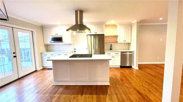 245 Willow Springs Drive, Roswell, GA 30075