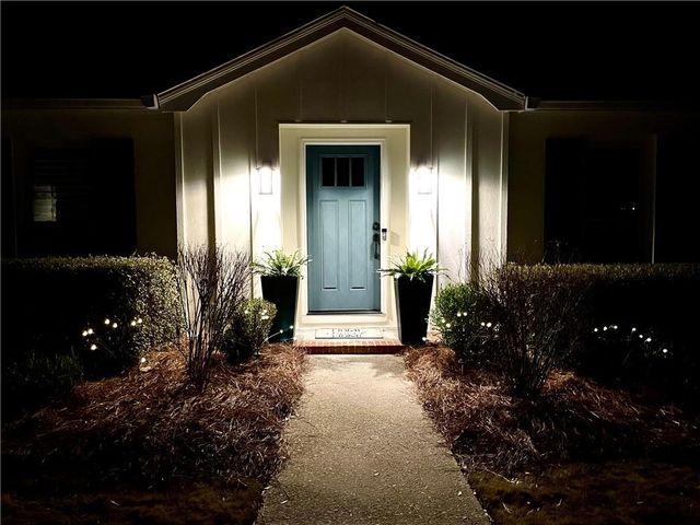 245 Willow Springs Drive, Roswell, GA 30075