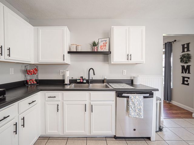 7140 Ashton Park Drive, Evansville, IN 47725