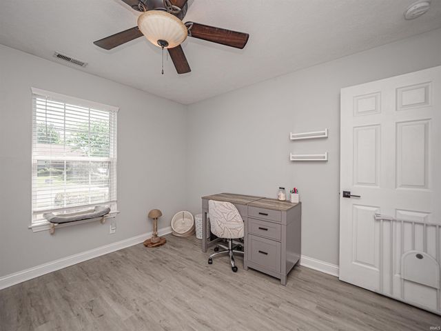 7140 Ashton Park Drive, Evansville, IN 47725
