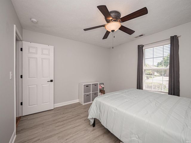 7140 Ashton Park Drive, Evansville, IN 47725