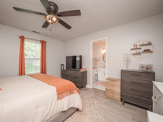 7140 Ashton Park Drive, Evansville, IN 47725