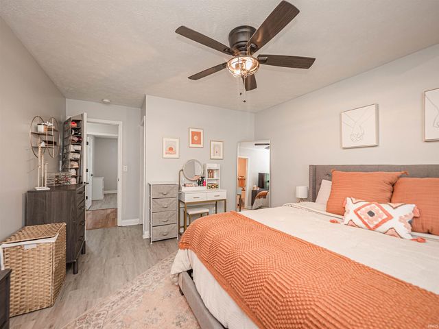 7140 Ashton Park Drive, Evansville, IN 47725