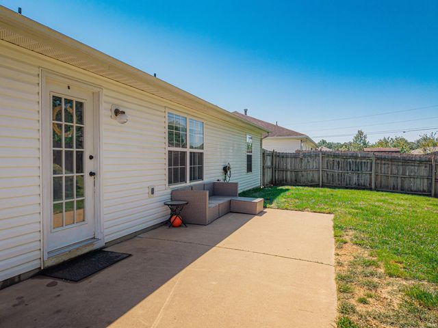 7140 Ashton Park Drive, Evansville, IN 47725