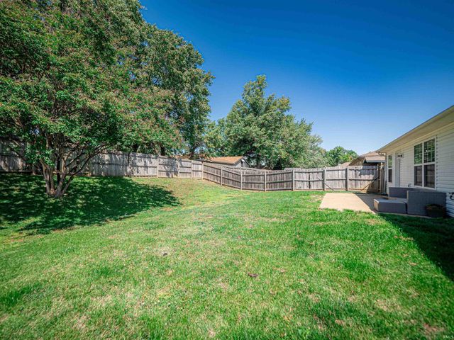 7140 Ashton Park Drive, Evansville, IN 47725