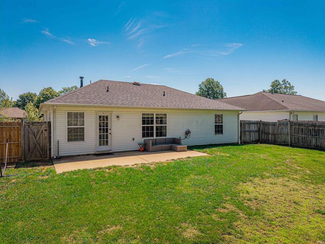 7140 Ashton Park Drive, Evansville, IN 47725