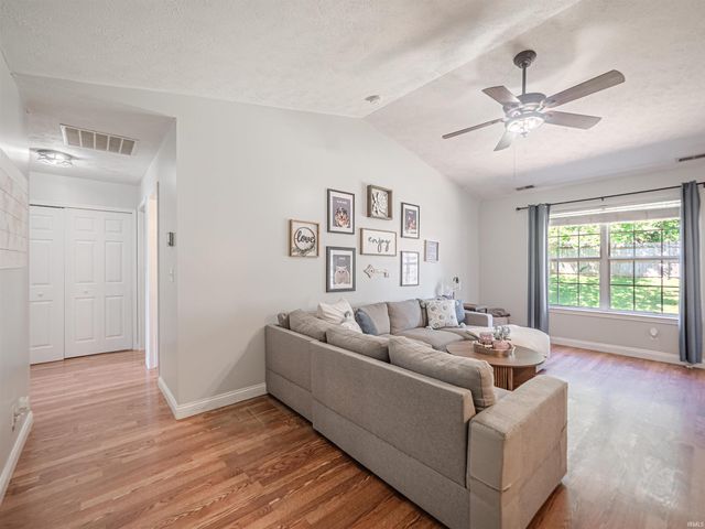 7140 Ashton Park Drive, Evansville, IN 47725