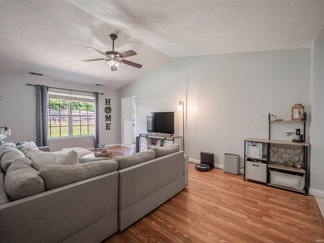 7140 Ashton Park Drive, Evansville, IN 47725