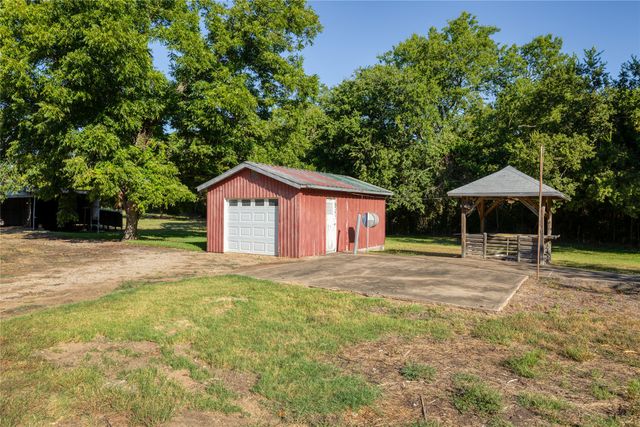 4525 Midway Road, Weatherford, TX 76085