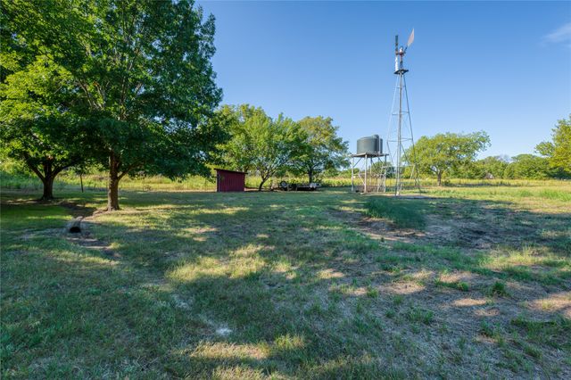 4525 Midway Road, Weatherford, TX 76085