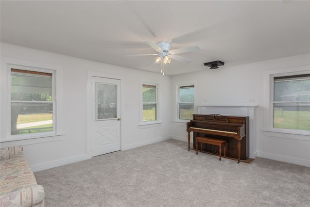 4525 Midway Road, Weatherford, TX 76085
