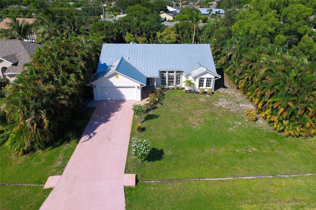 Image 4 of property listing at 1785 SE BERKSHIRE BOULEVARD, Port St Lucie, FL 34952