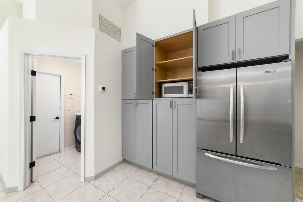 Image 10 of property listing at 1785 SE BERKSHIRE BOULEVARD, Port St Lucie, FL 34952