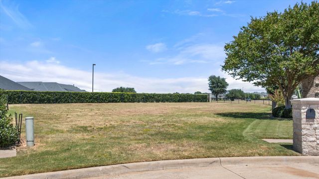 1402 Amsterdam Court, Granbury, TX 76048