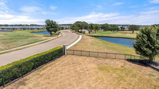 1402 Amsterdam Court, Granbury, TX 76048