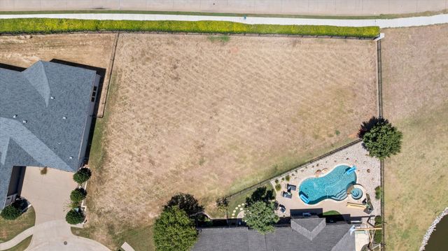 1402 Amsterdam Court, Granbury, TX 76048