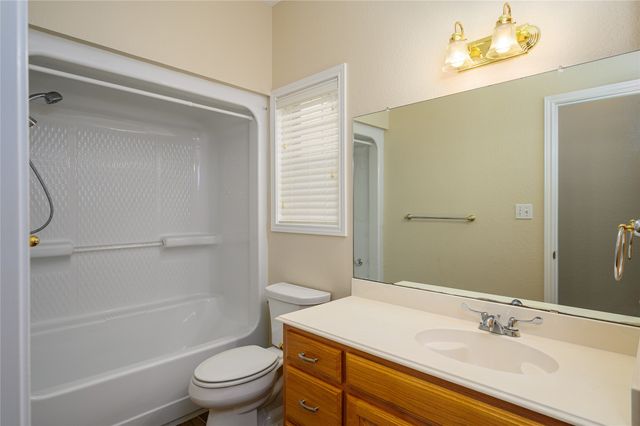 811 W Woodard Street, Denison, TX 75020