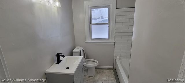 5444 Field Street, Detroit, MI 48213