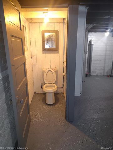 5444 Field Street, Detroit, MI 48213