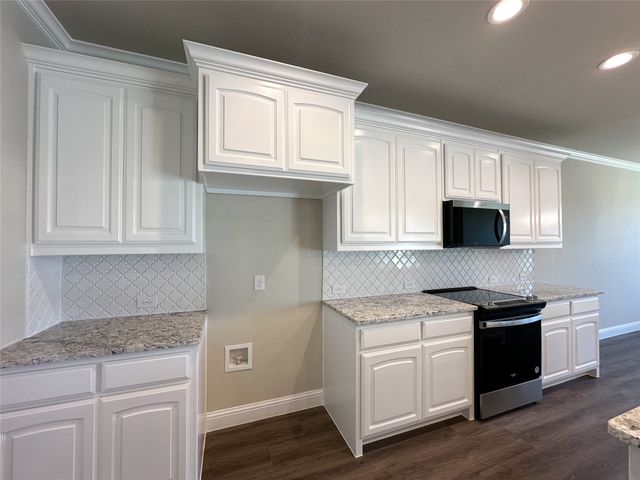 2001 Belle Lagos Lane, Cleburne, TX 76033
