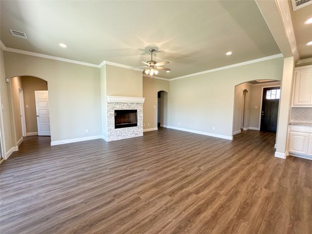 2001 Belle Lagos Lane, Cleburne, TX 76033