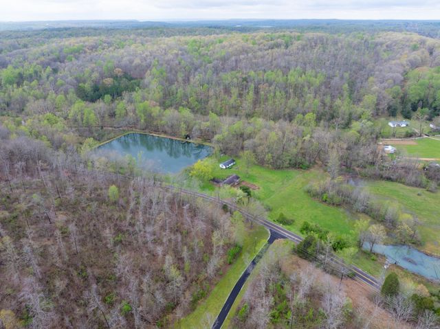 191 Forks River Rd, Waverly, TN 37185