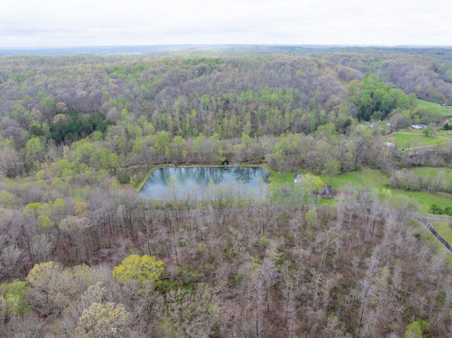 191 Forks River Rd, Waverly, TN 37185