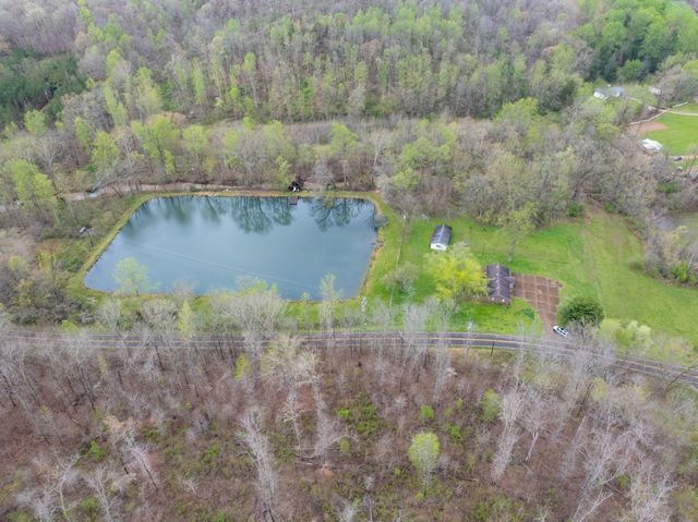 191 Forks River Rd, Waverly, TN 37185