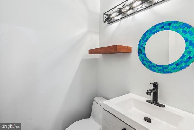 6010 SUNSET RIDGE CT, Centreville, VA 20121