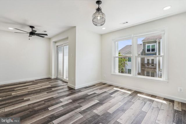 6010 SUNSET RIDGE CT, Centreville, VA 20121
