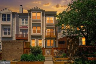 6010 SUNSET RIDGE CT, Centreville, VA 20121