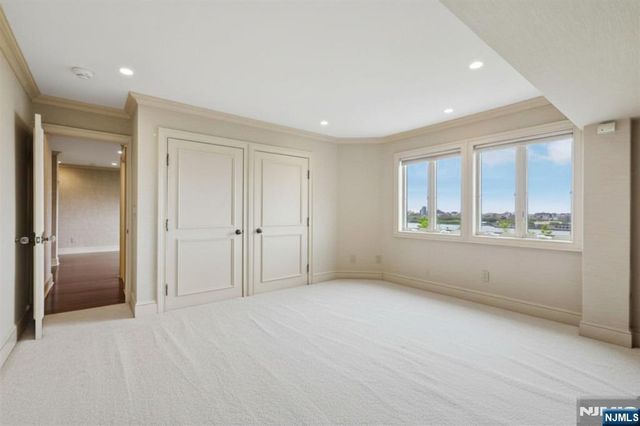 2 Ascot Way, Fort Lee, NJ 07024