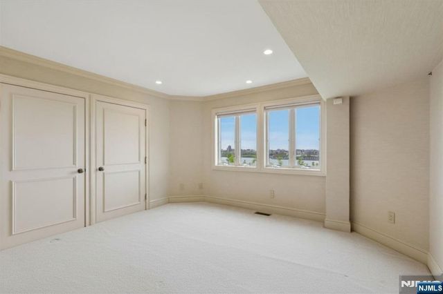 2 Ascot Way, Fort Lee, NJ 07024