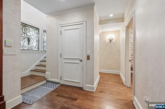 2 Ascot Way, Fort Lee, NJ 07024