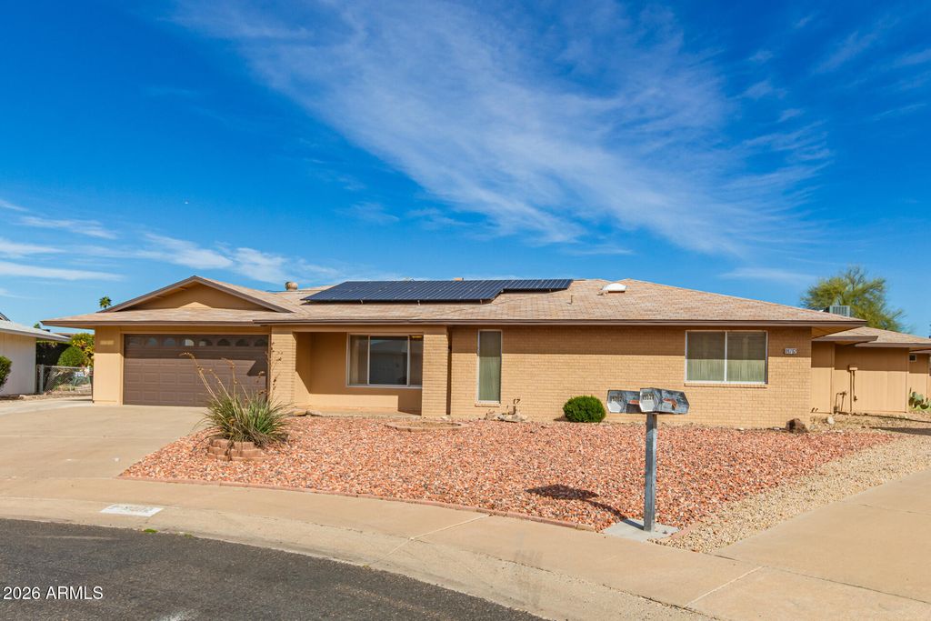 9702 W BRANDING IRON Drive, Sun City, AZ 85351 — photo 3