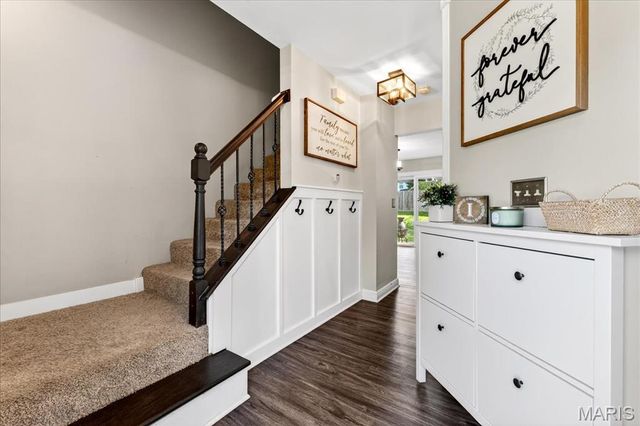 219 Royalltrail Lane, St Charles, MO 63368