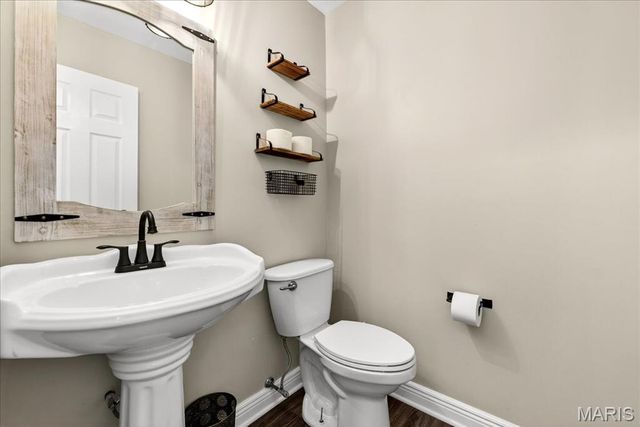 219 Royalltrail Lane, St Charles, MO 63368