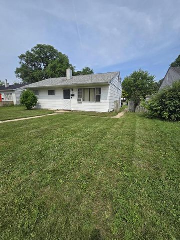 6852 W Grantosa DRIVE, Milwaukee, WI 53218