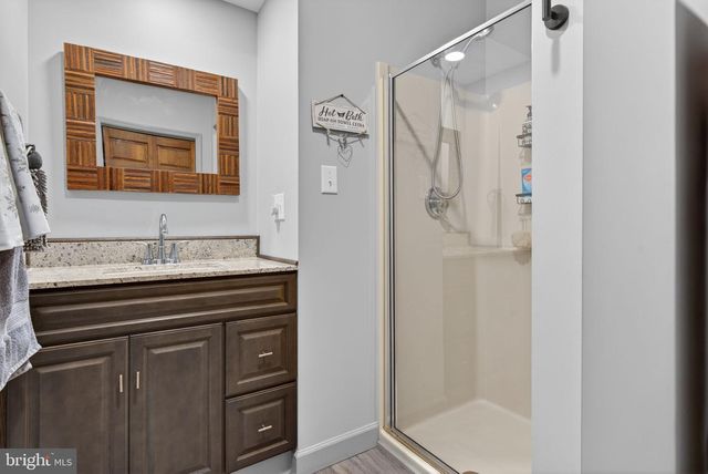 210 KELLY LN, York, PA 17406