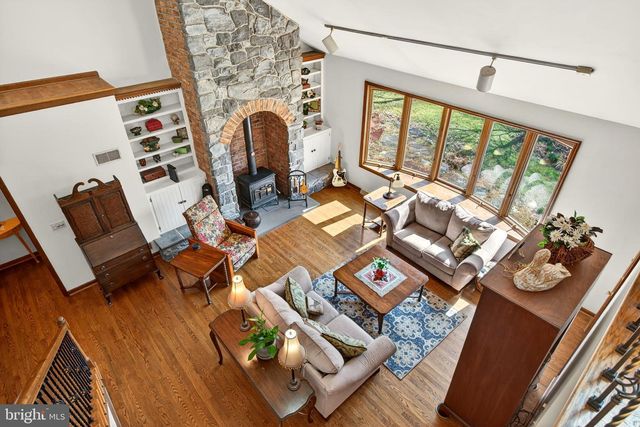 210 KELLY LN, York, PA 17406