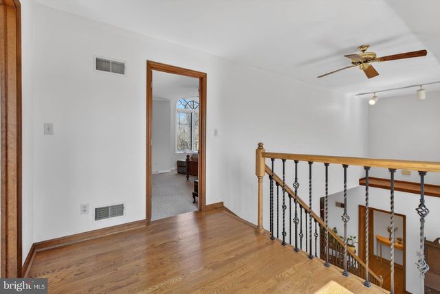 210 KELLY LN, York, PA 17406