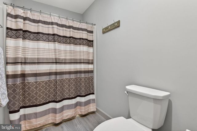 210 KELLY LN, York, PA 17406