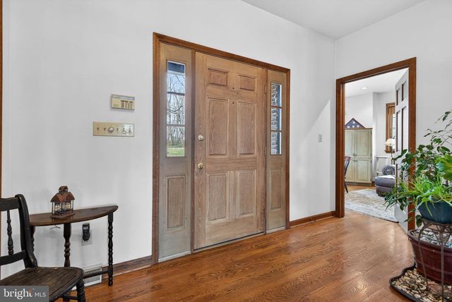 210 KELLY LN, York, PA 17406